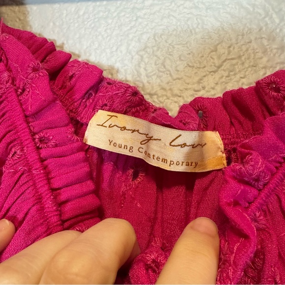 Ivory Love Cropped Eyelet Lace Blouse - Picture 4 of 9